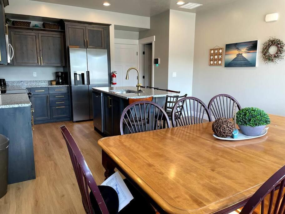 Lovely Condo! W/ Free Recreational Vehicle Parking 가든 시티 외부 사진